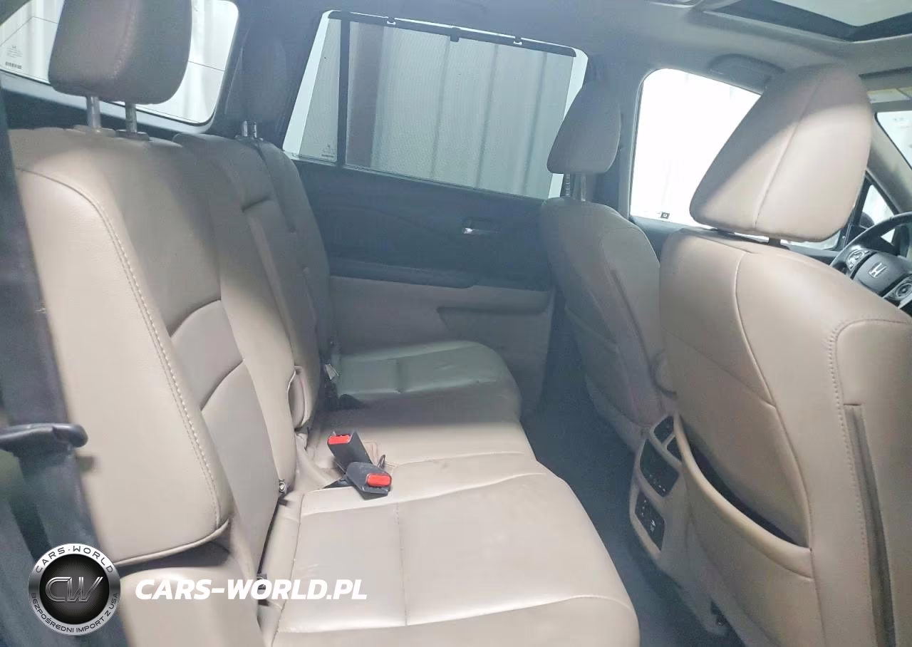 2017 Honda Pilot Touring VIN:5FNYF6H91HB035800 - 11