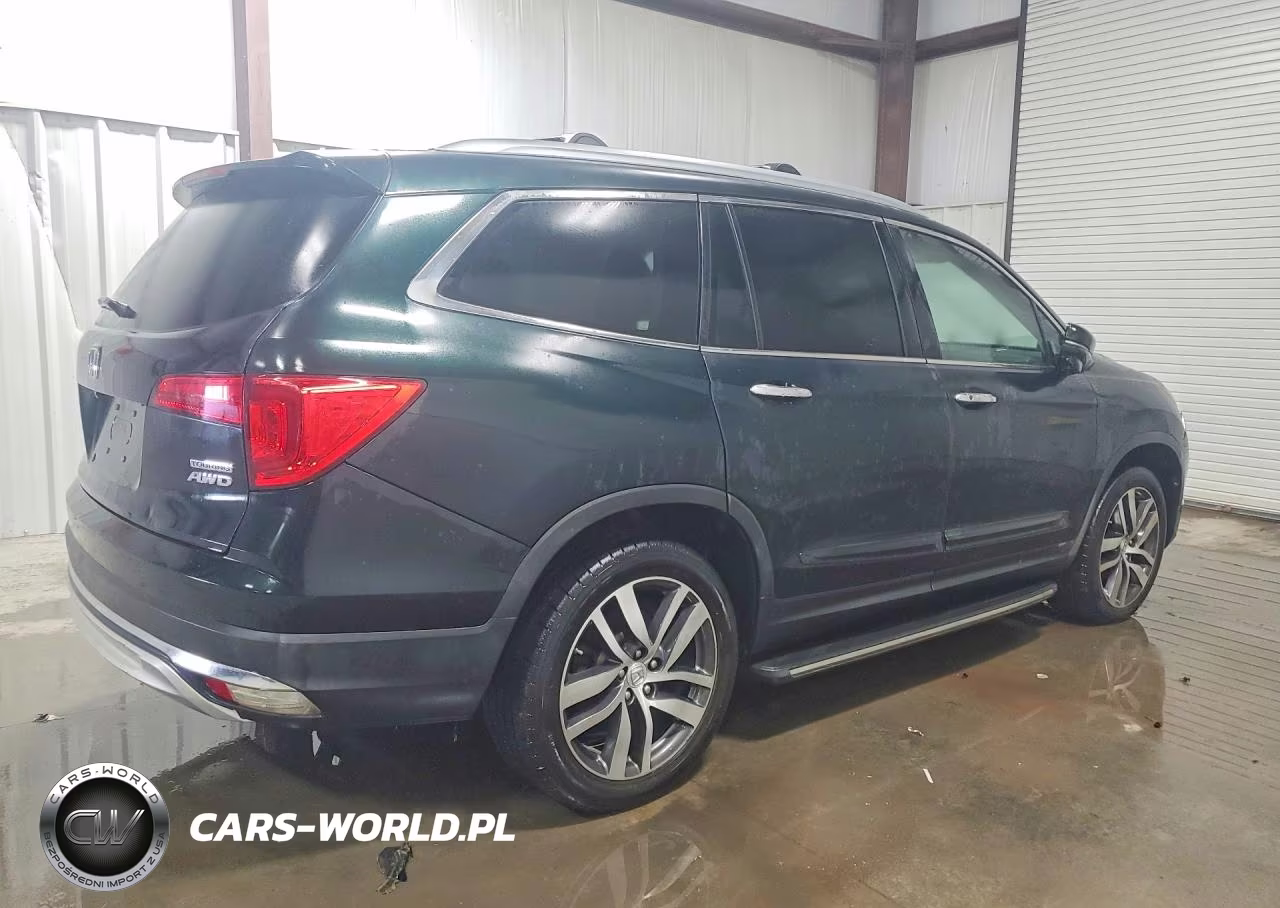 2017 Honda Pilot Touring VIN:5FNYF6H91HB035800 - 3