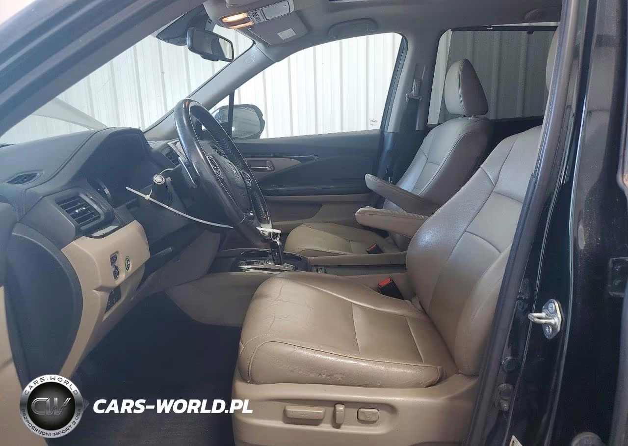 2017 Honda Pilot Touring VIN:5FNYF6H91HB035800 - 7
