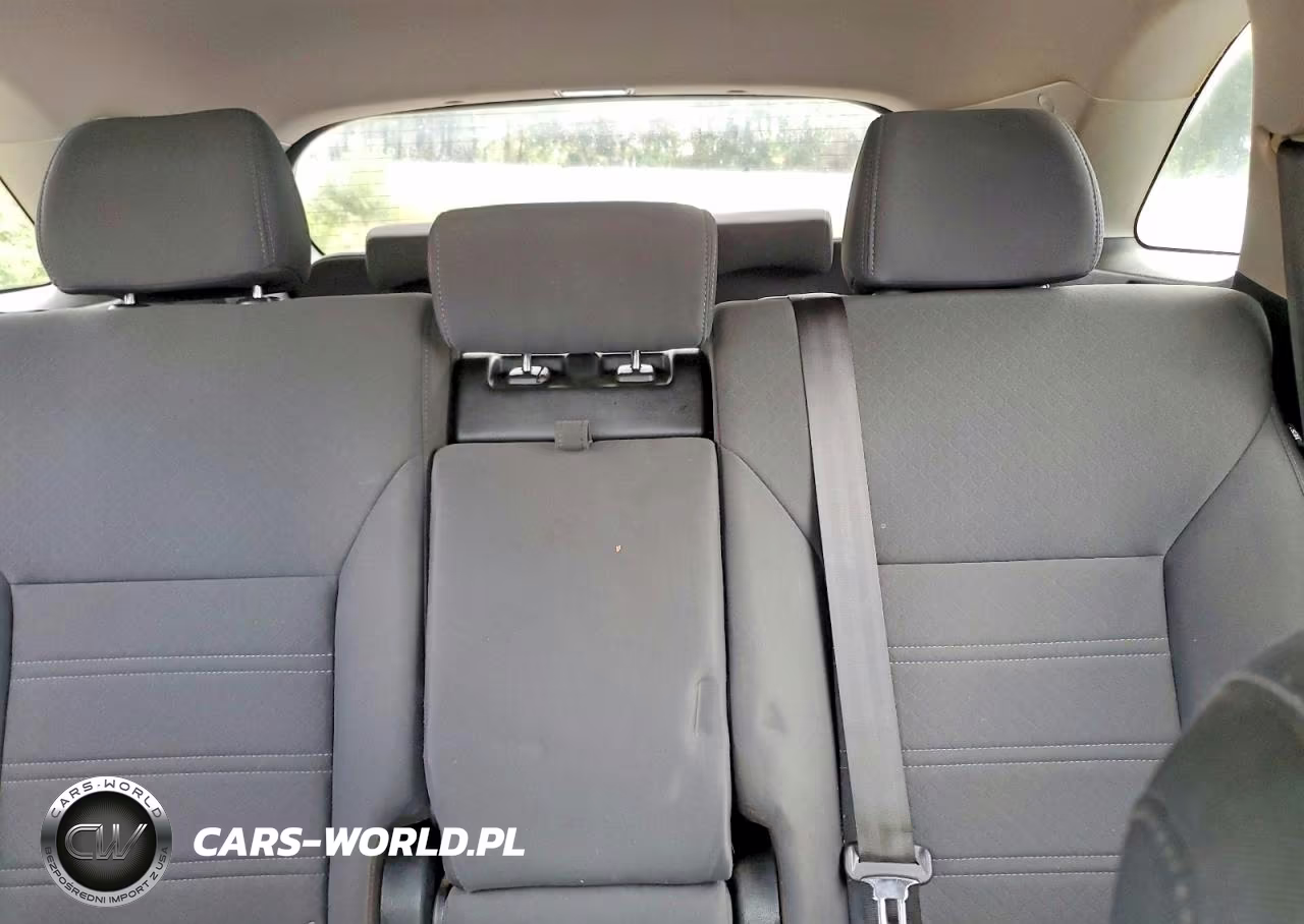 2019 Kia Sorento Lx VIN:5XYPGDA30KG476384 - 10