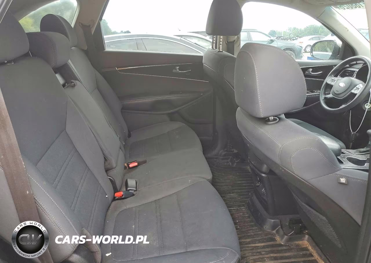 2019 Kia Sorento Lx VIN:5XYPGDA30KG476384 - 11