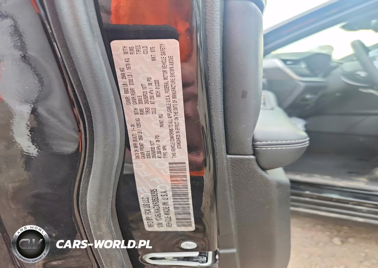 2024 Jeep Grand Cherokee L Laredo VIN:1C4RJKAGXR8528395 - 13