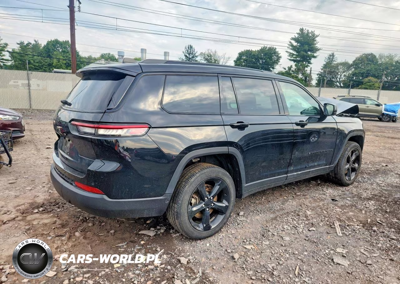 2024 Jeep Grand Cherokee L Laredo VIN:1C4RJKAGXR8528395 - 3