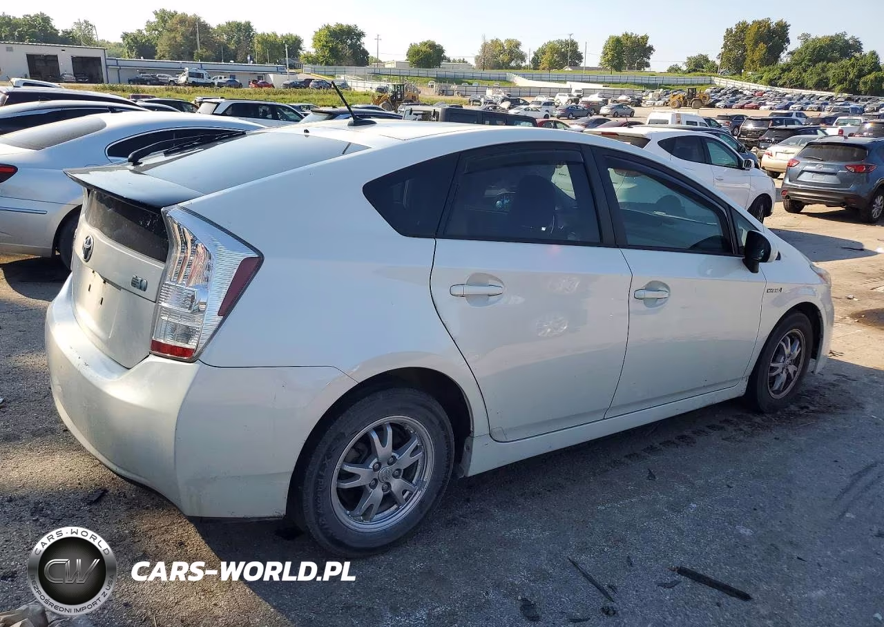 2010 Toyota Prius Iv VIN:JTDKN3DU2A1010887 - 3