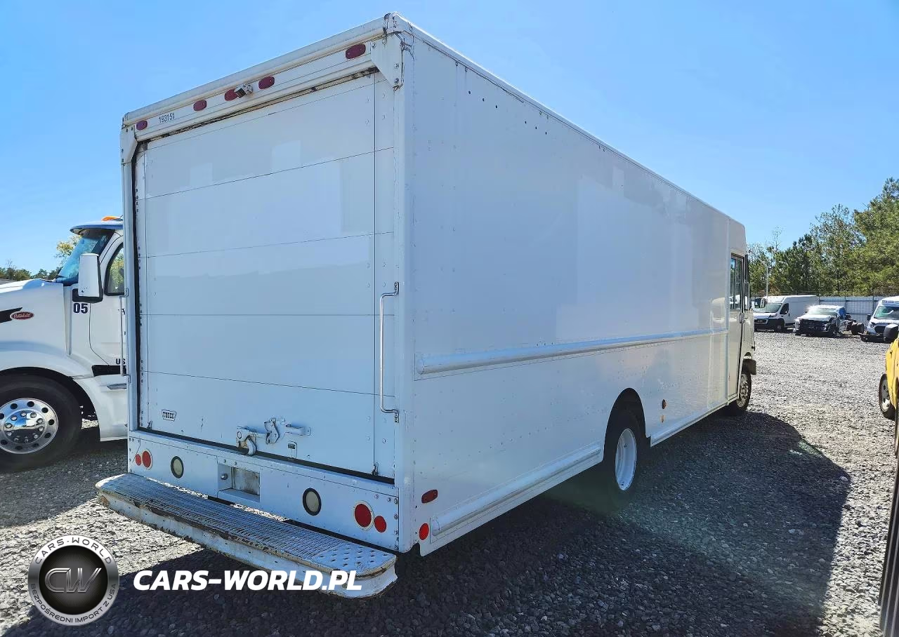 2011 Ford F59 Delivery Truck VIN:1F66F5KY9B0A05681 - 3