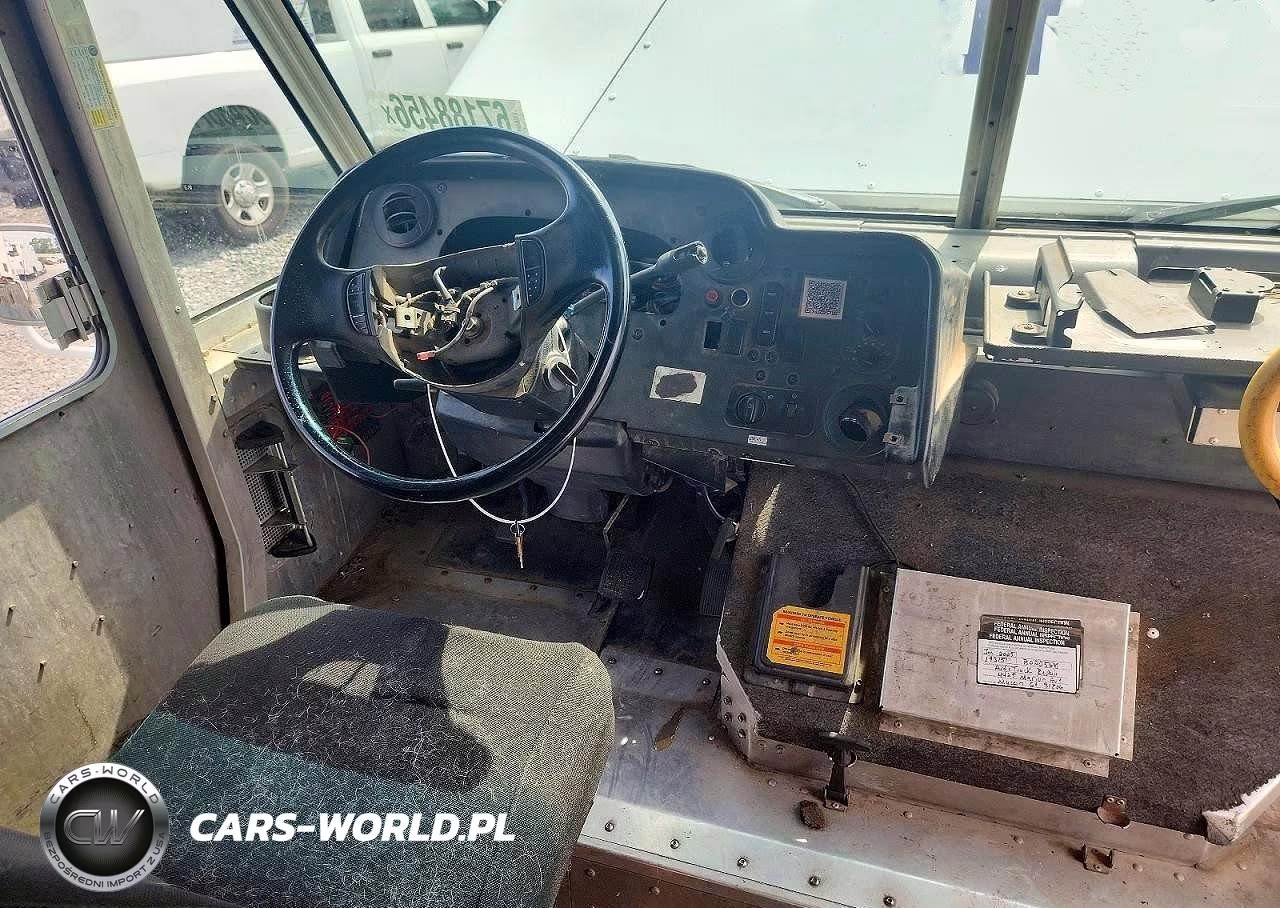 2011 Ford F59 Delivery Truck VIN:1F66F5KY9B0A05681 - 8
