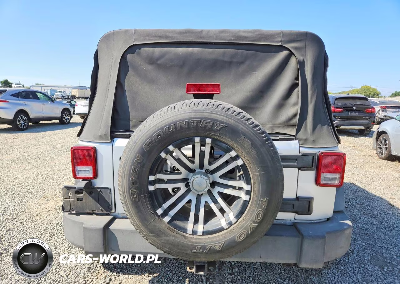 2009 Jeep Wrangler Unlimited X VIN:1J4GB39189L745252 - 6