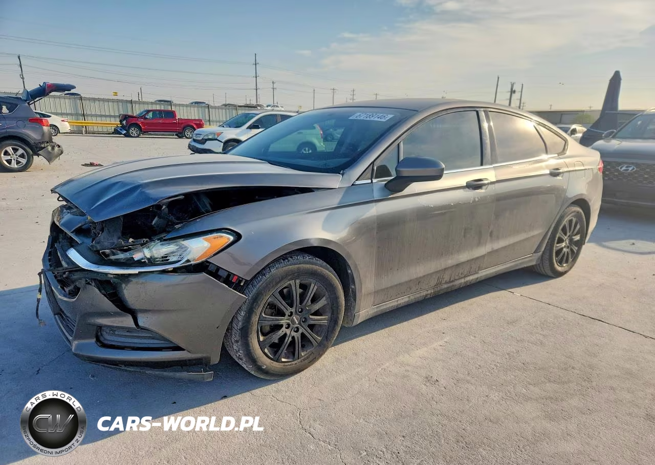 2013 Ford Fusion S VIN:3FA6P0G75DR200845 - 1