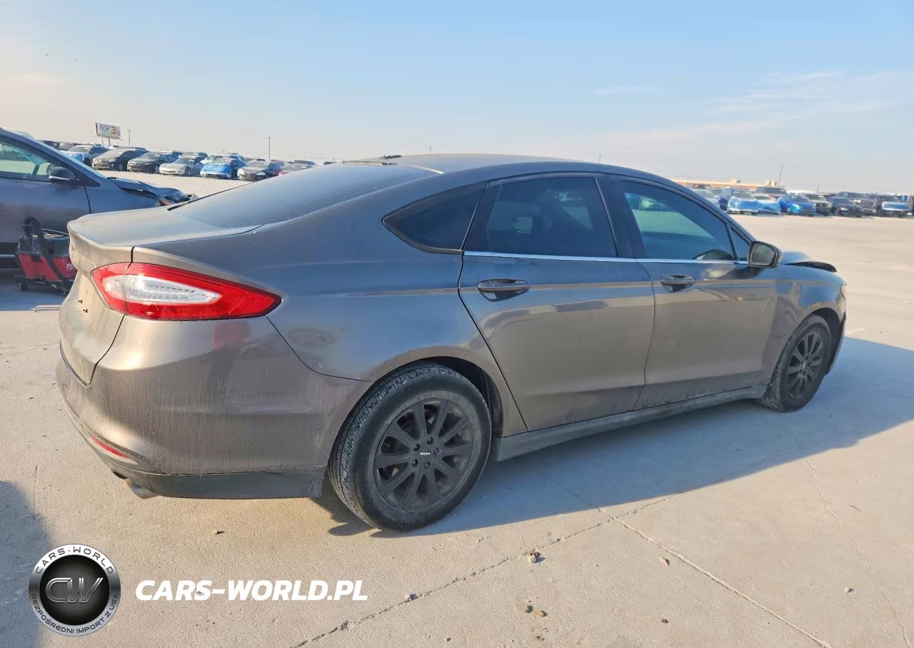 2013 Ford Fusion S VIN:3FA6P0G75DR200845 - 3