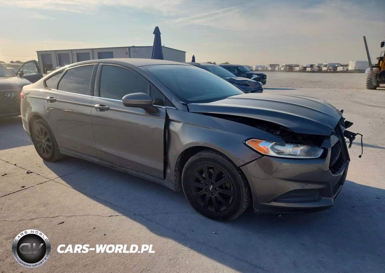 2013 Ford Fusion S VIN:3FA6P0G75DR200845 - 4