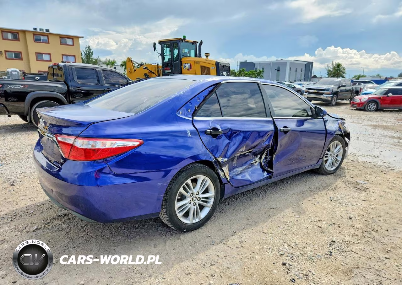 2016 Toyota Camry Se VIN:4T1BF1FK1GU600434 - 3