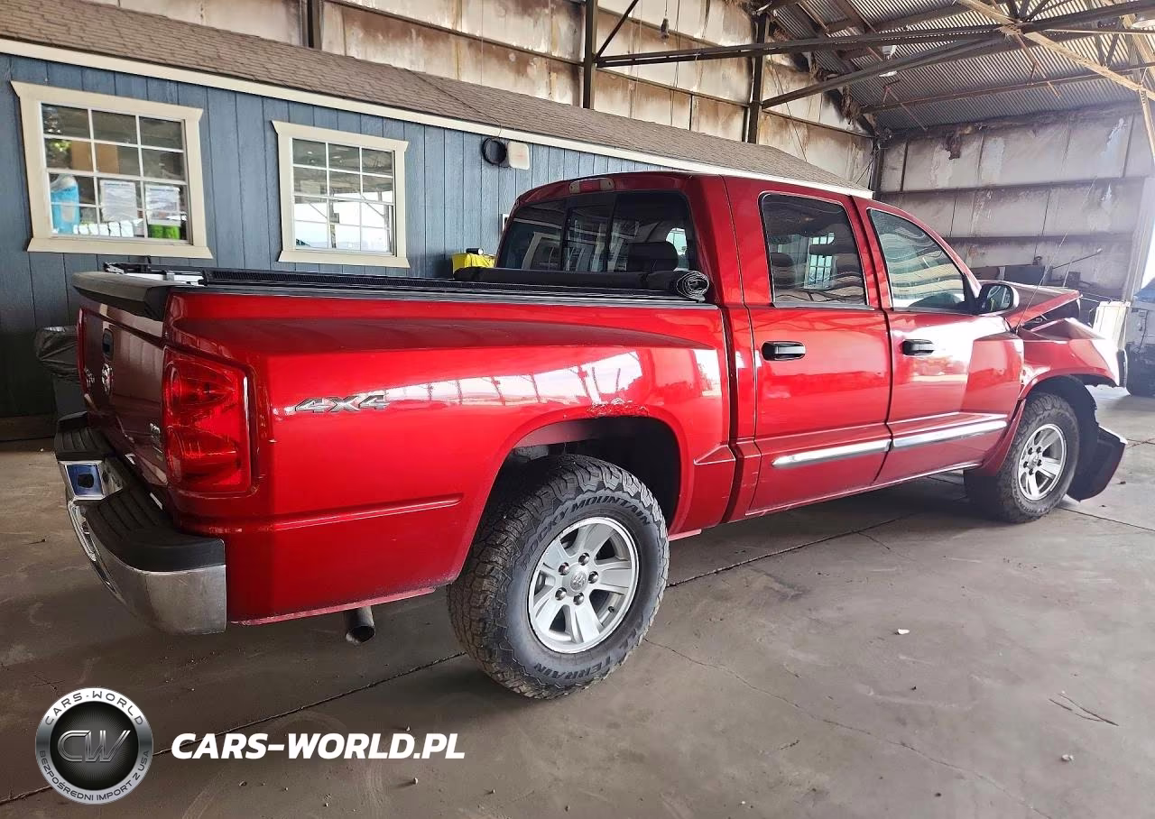 2008 Dodge Dakota Quad Laramie VIN:1D7HW58N28S602516 - 3
