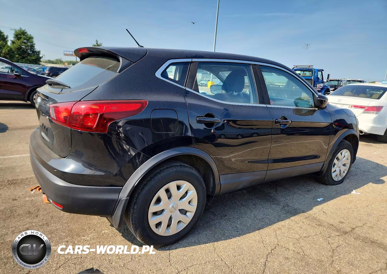 2018 Nissan Rogue Sport S VIN:JN1BJ1CP7JW108296 - 3