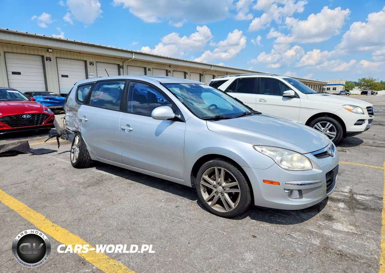 2009 Hyundai Elantra Touring VIN:KMHDC86E99U032053 - 4