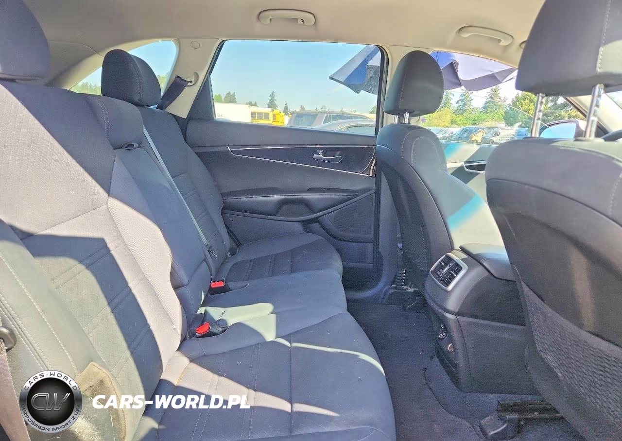 2020 Kia Sorento Lx VIN:5XYPGDA3XLG631184 - 11