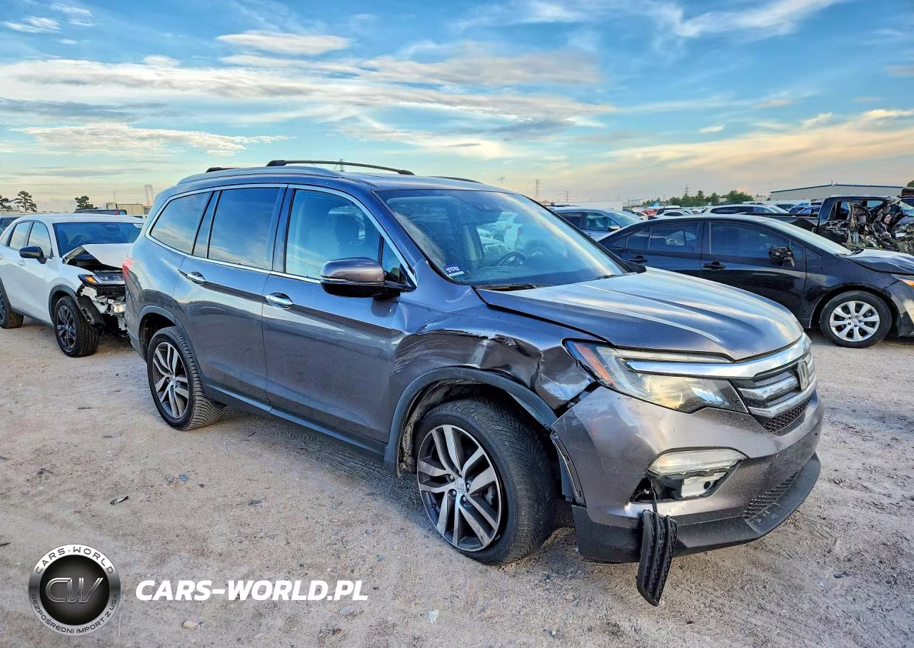 2017 Honda Pilot Elite VIN:5FNYF6H03HB067780 - 4