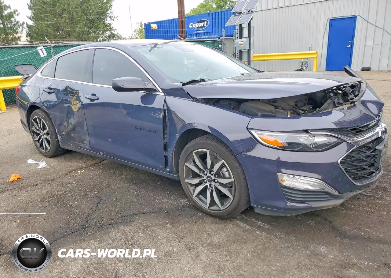 2025 Chevrolet Malibu Rs VIN:1G1ZG5STXSF133381 - 4
