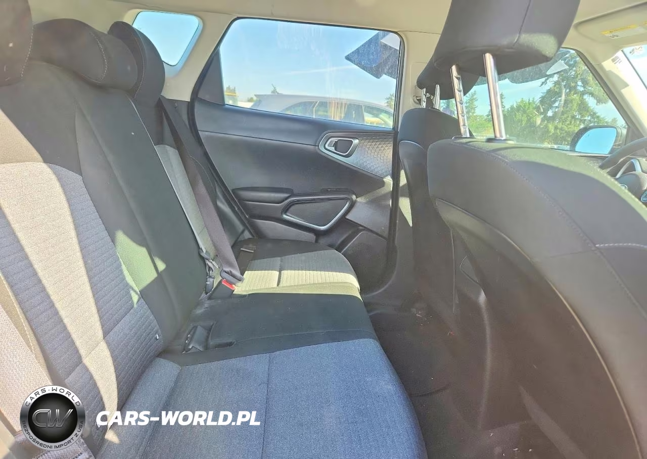 2021 Kia Soul S VIN:KNDJ23AU6M7795733 - 10