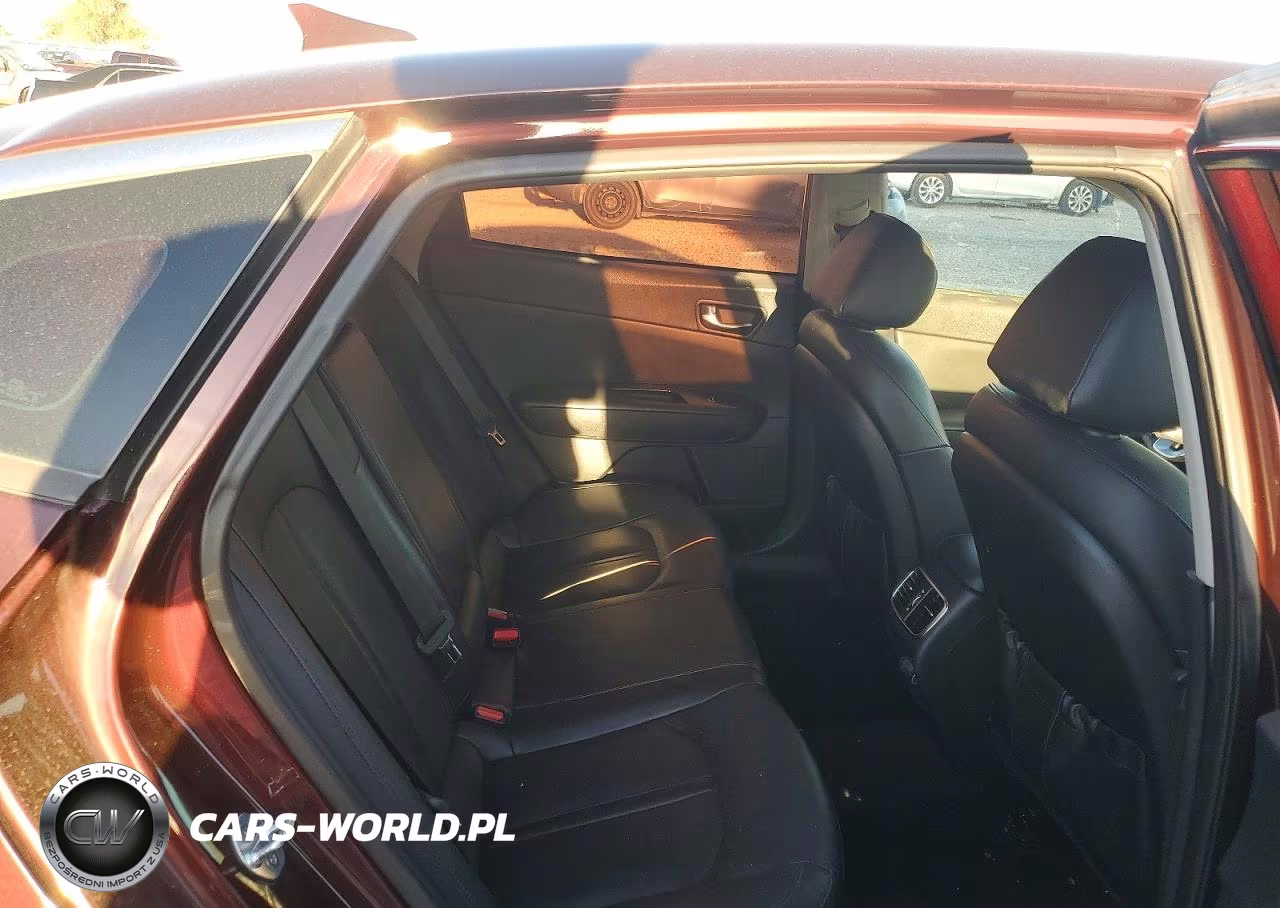 2019 Kia Optima Ex VIN:5XXGU4L12KG334076 - 10