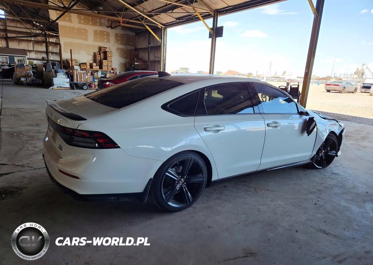 2023 Honda Accord Hybrid Sport-L VIN:1HGCY2F73PA024448 - 3