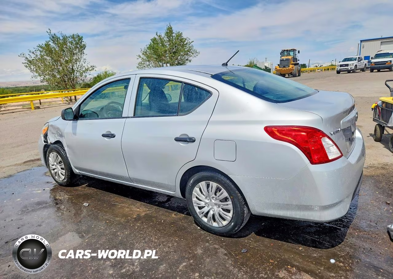 2015 Nissan Versa 1.6 S VIN:3N1CN7AP0FL801724 - 2
