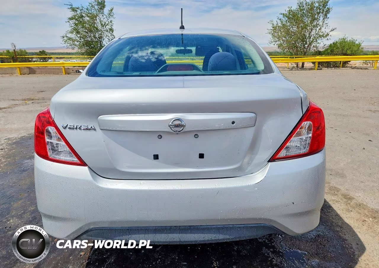 2015 Nissan Versa 1.6 S VIN:3N1CN7AP0FL801724 - 6