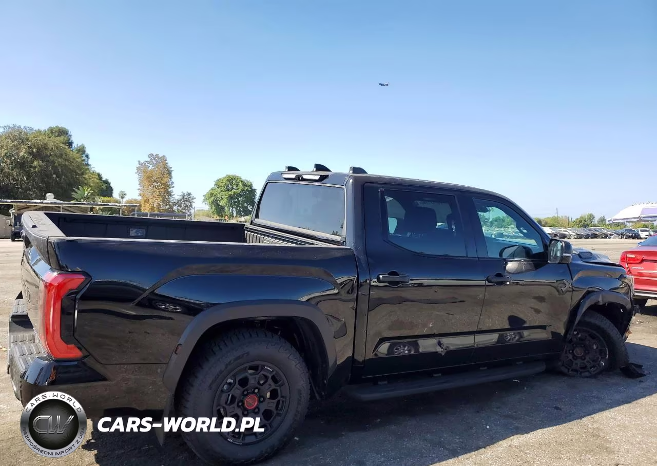 2026 Toyota Tundra Trd Pro Hv VIN:5TFPC5DB4TX140689 - 3