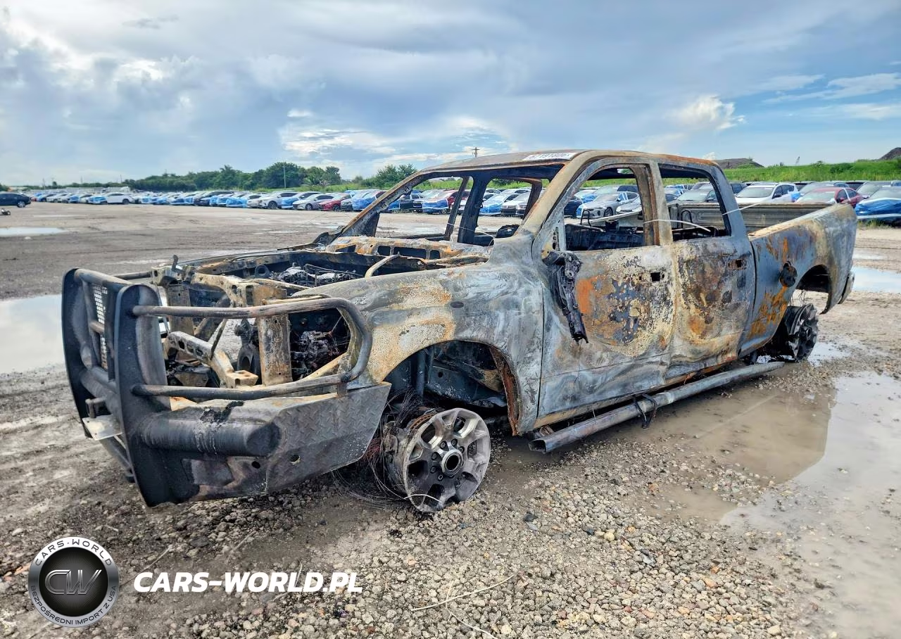 2024 Ram 2500 Tradesman VIN:3C6UR5CL2RG249944 - 1