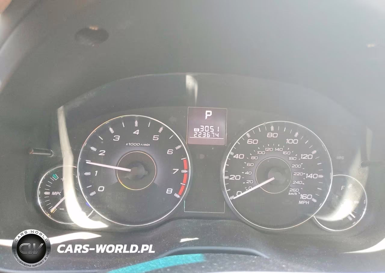 2011 Subaru Outback 3.6R Limited VIN:4S4BRDKC3B2365420 - 9