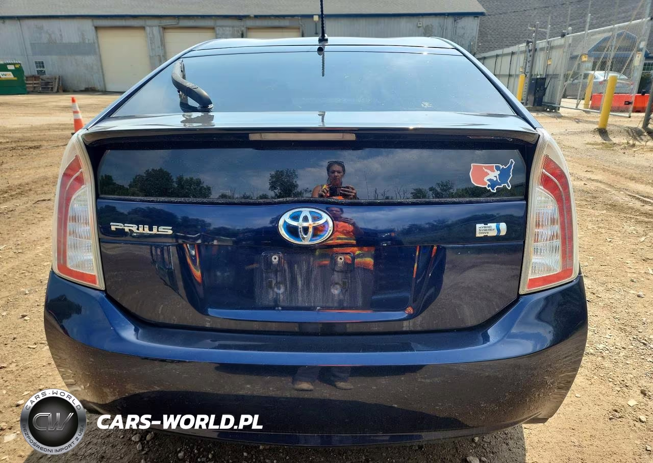 2014 Toyota Prius VIN:JTDKN3DU8E0370127 - 6
