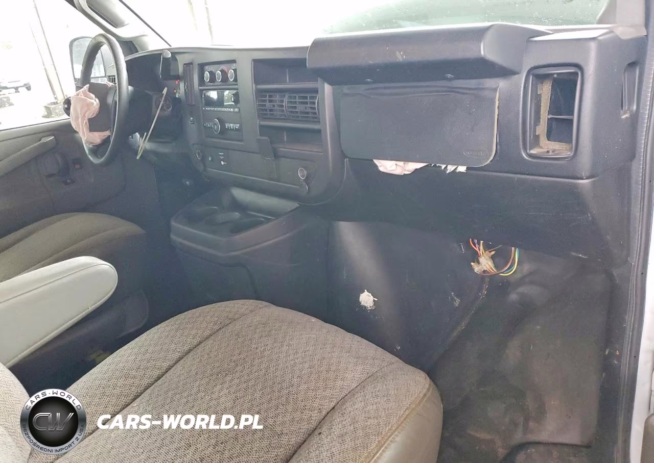 2017 GMC Savana 2500 Cargo Delivery Van VIN:1GTW7AFF3H1906818 - 8