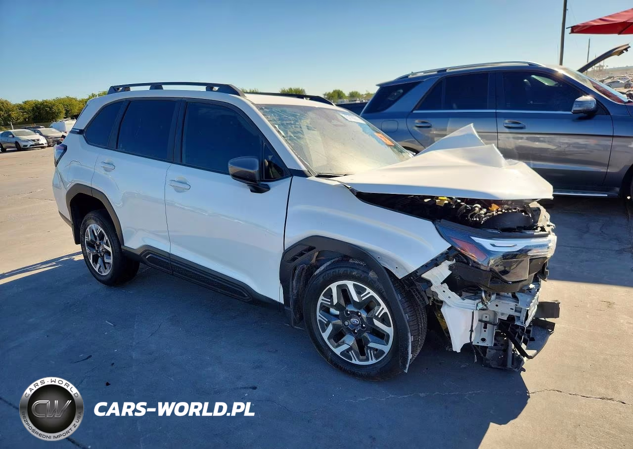 2025 Subaru Forester Premium VIN:JF2SLDBCXSH605647 - 4