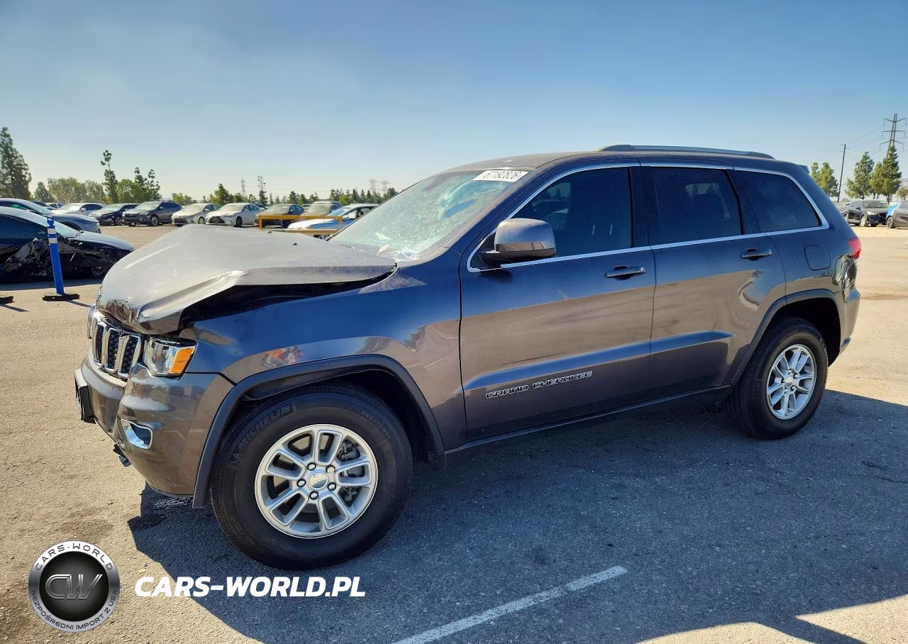 2019 Jeep Grand Cherokee Laredo VIN:1C4RJEAG2KC543638 - 1