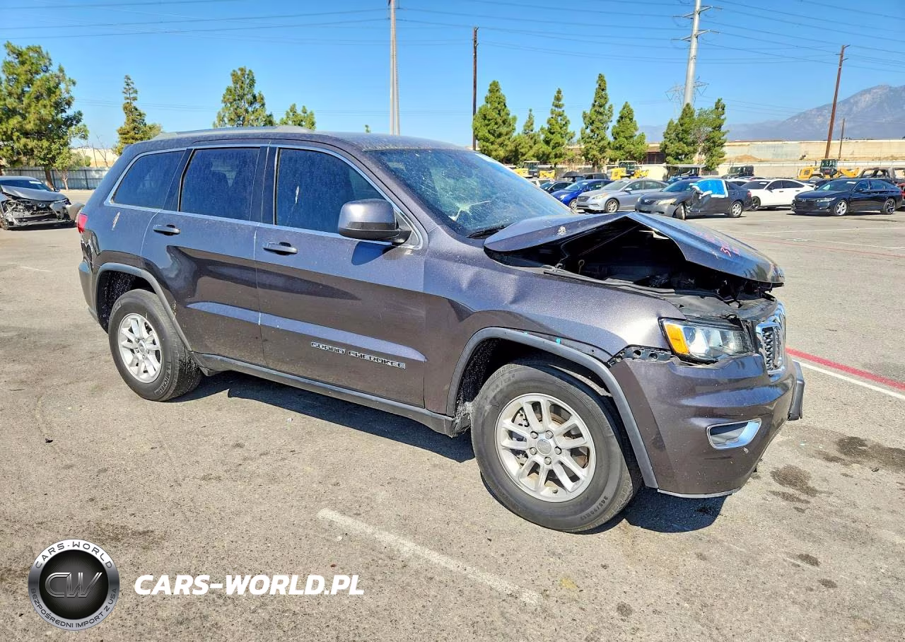 2019 Jeep Grand Cherokee Laredo VIN:1C4RJEAG2KC543638 - 4