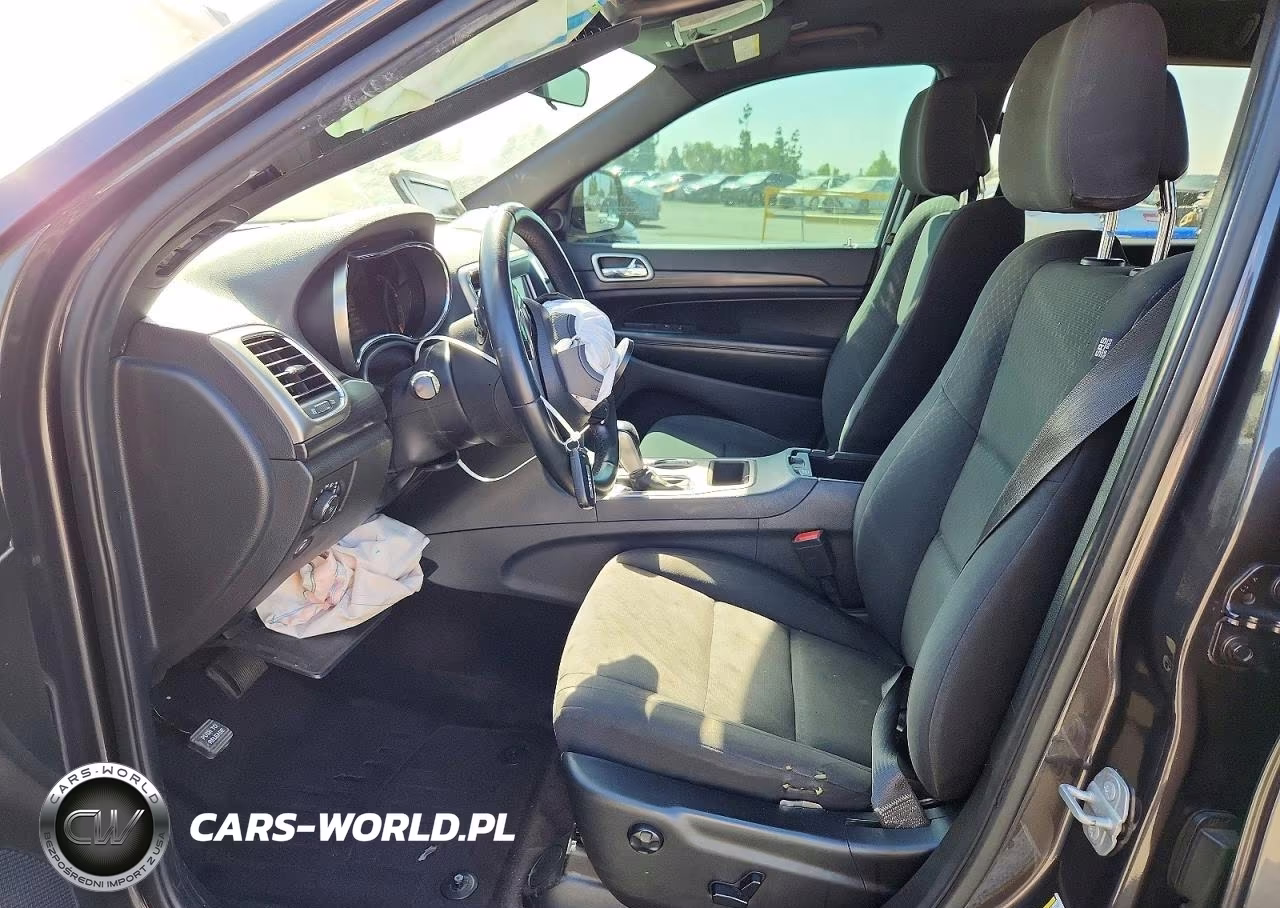 2019 Jeep Grand Cherokee Laredo VIN:1C4RJEAG2KC543638 - 7