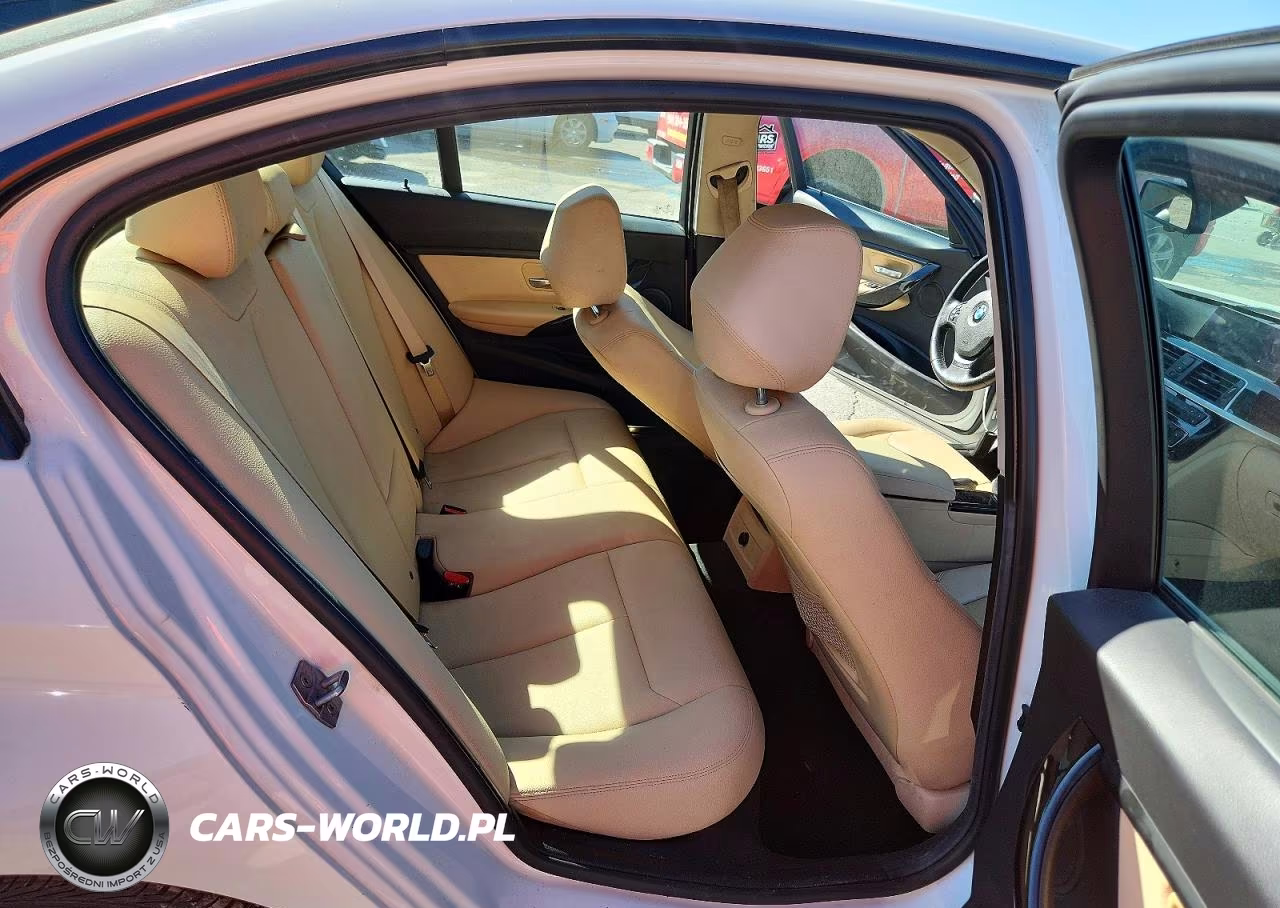 2018 BMW 320 I VIN:WBA8A9C56JAH12066 - 10