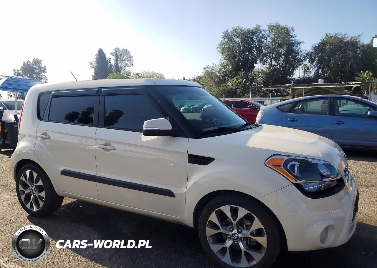 2013 Kia Soul ! VIN:KNDJT2A65D7572298 - 4