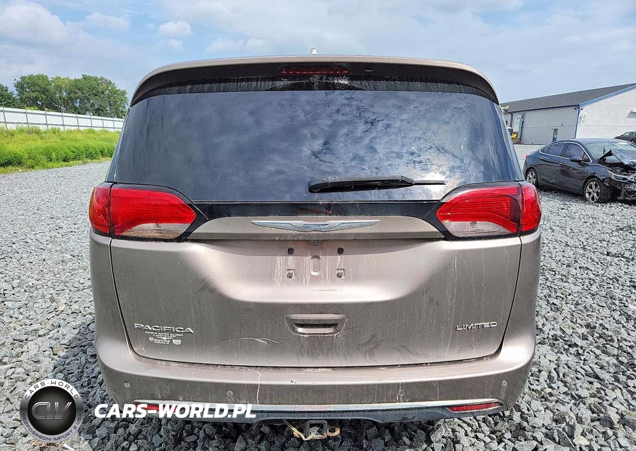 2018 Chrysler Pacifica Limited VIN:2C4RC1GG2JR104326 - 6