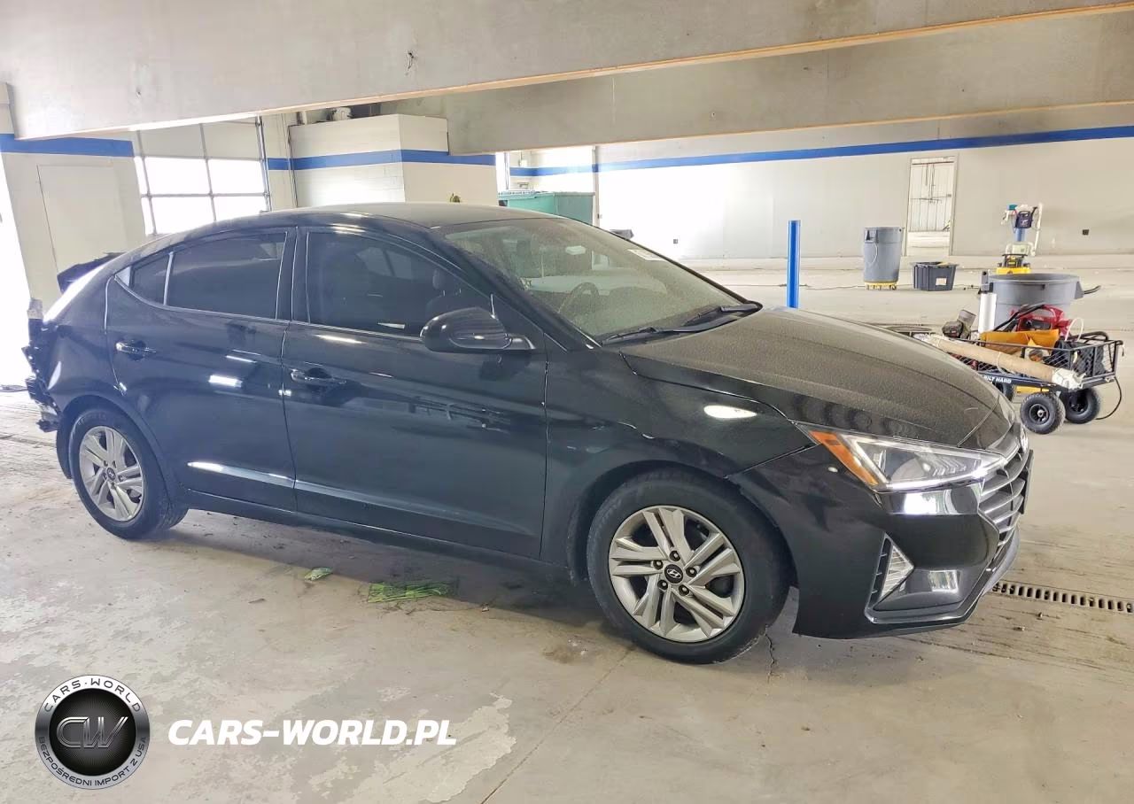 2020 Hyundai Elantra Sel VIN:5NPD84LF3LH630054 - 4