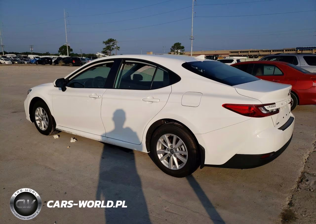2026 Toyota Camry Le VIN:4T1DAACKXTU753559 - 2