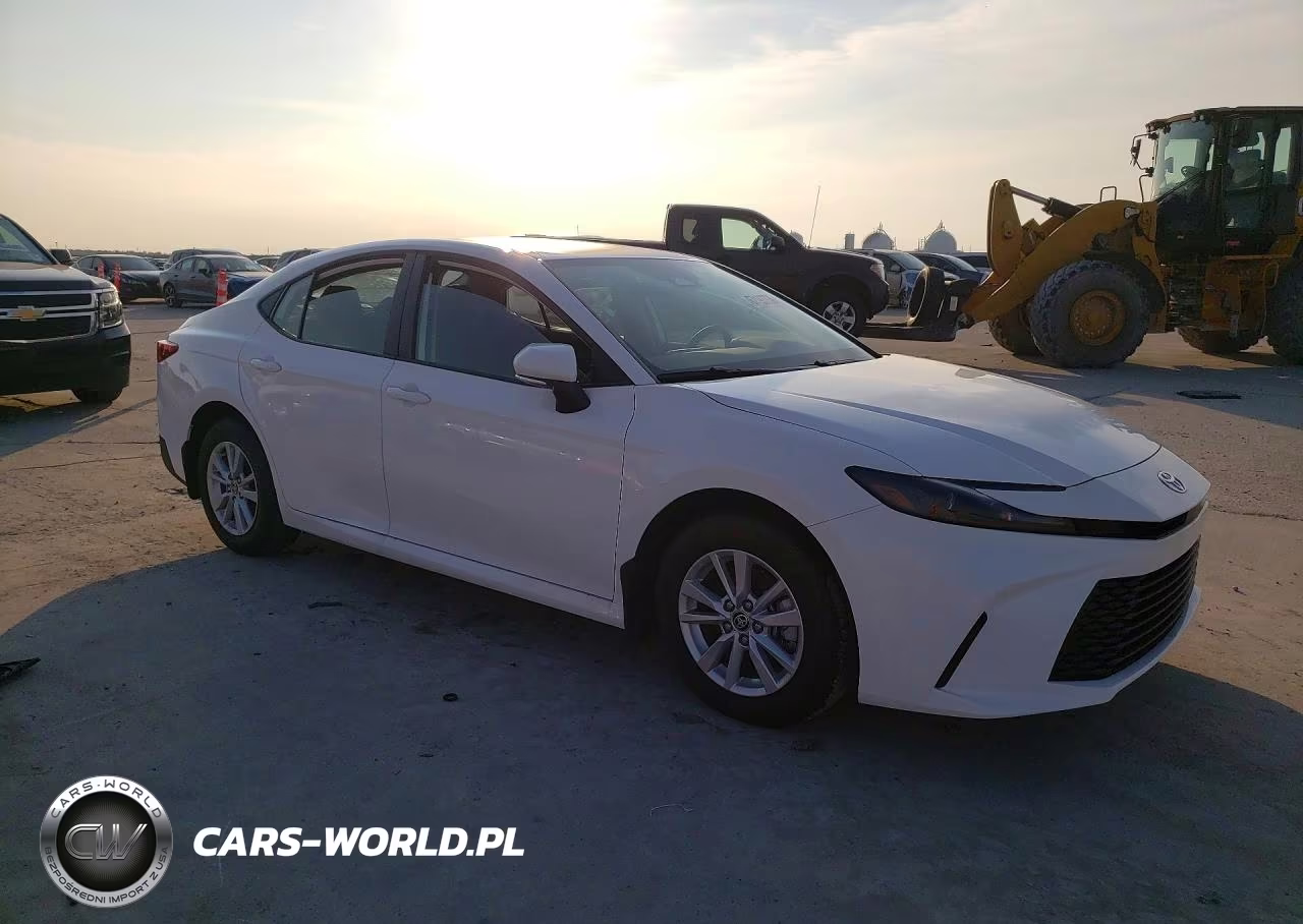 2026 Toyota Camry Le VIN:4T1DAACKXTU753559 - 4