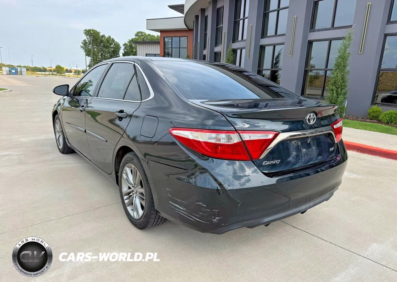 2017 Toyota Camry Le VIN:4T1BF1FK7HU645539 - 3