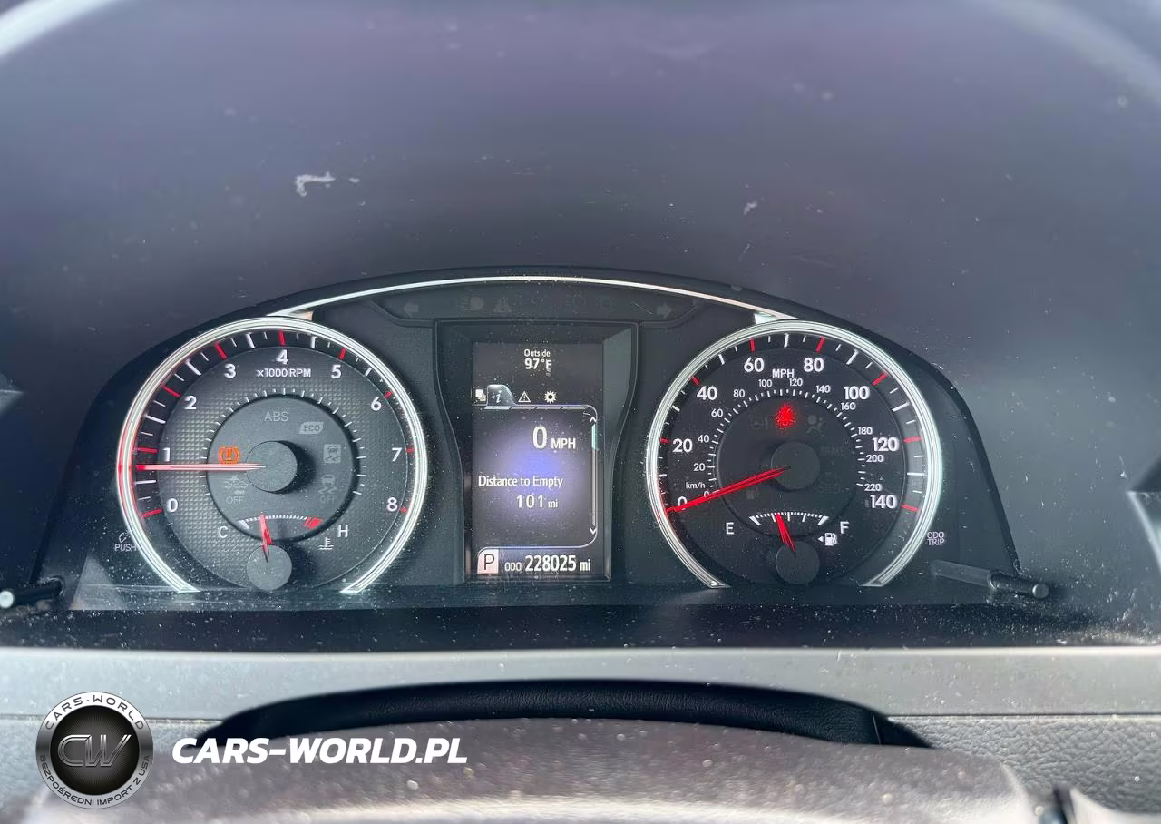 2017 Toyota Camry Le VIN:4T1BF1FK7HU645539 - 8