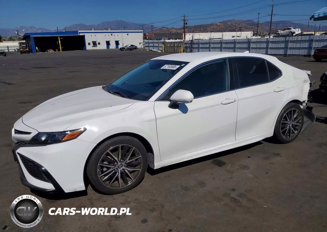 2022 Toyota Camry Se