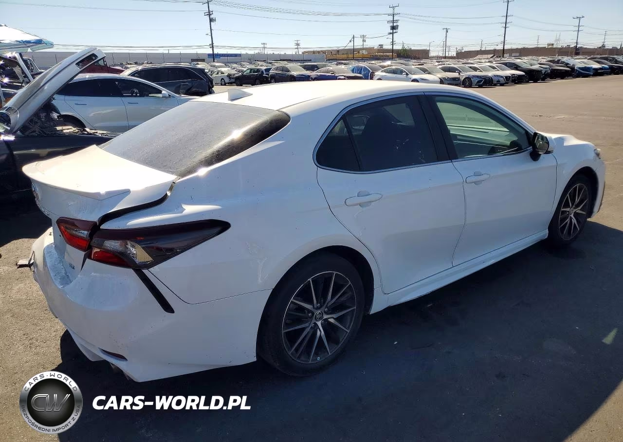 2022 Toyota Camry Se VIN:4T1G11AK6NU049460 - 3