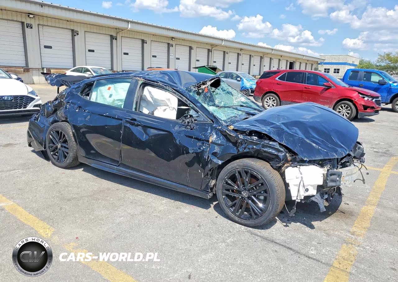 2025 Toyota Camry Se VIN:4T1DAACKXSU588143 - 4