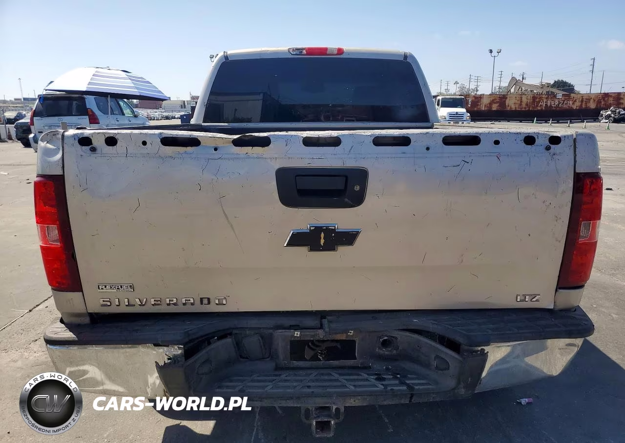 2008 Chevrolet Silverado C1500 VIN:2GCEC190081204139 - 6