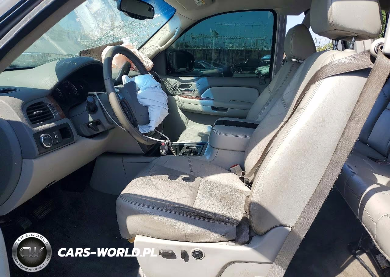 2008 Chevrolet Silverado C1500 VIN:2GCEC190081204139 - 7