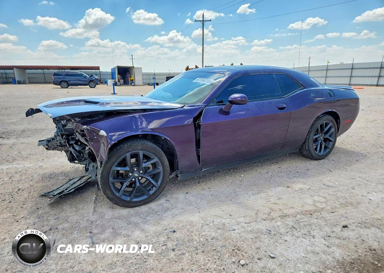 2021 Dodge Challenger Sxt