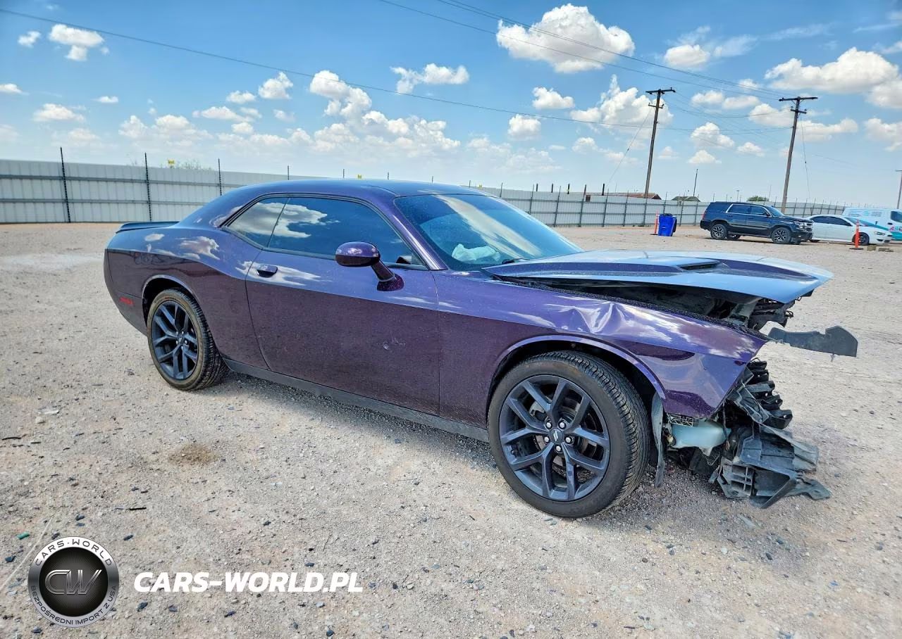 2021 Dodge Challenger Sxt VIN:2C3CDZAG9MH596541 - 4